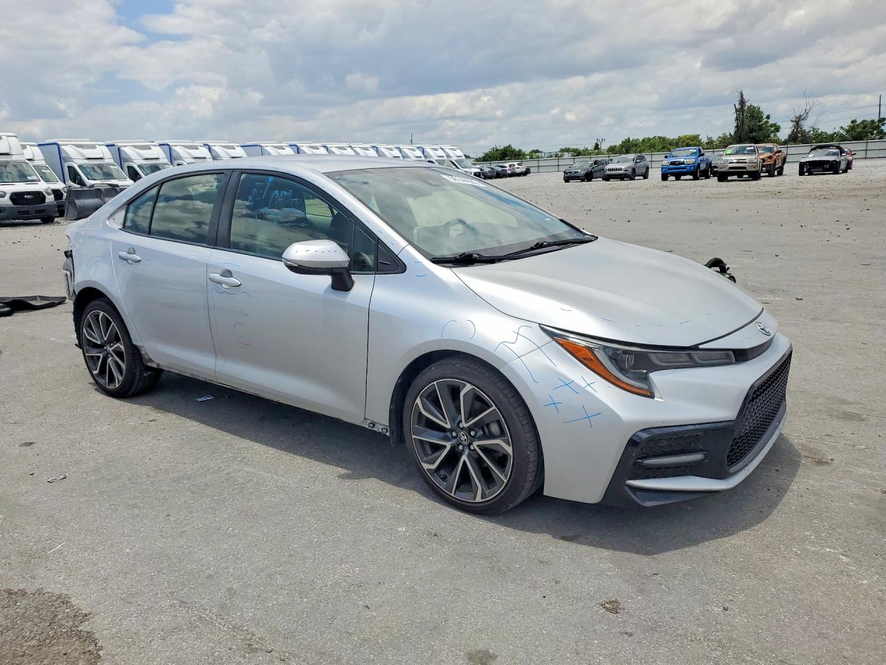 2020 TOYOTA COROLLA SE photo 10