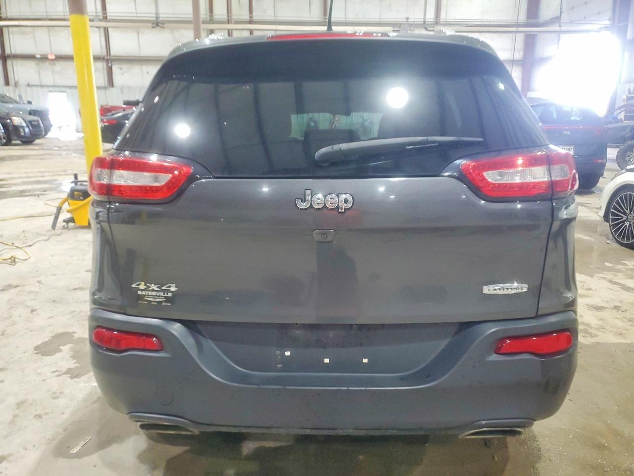 2017 JEEP CHEROKEE LATITUDE photo 16