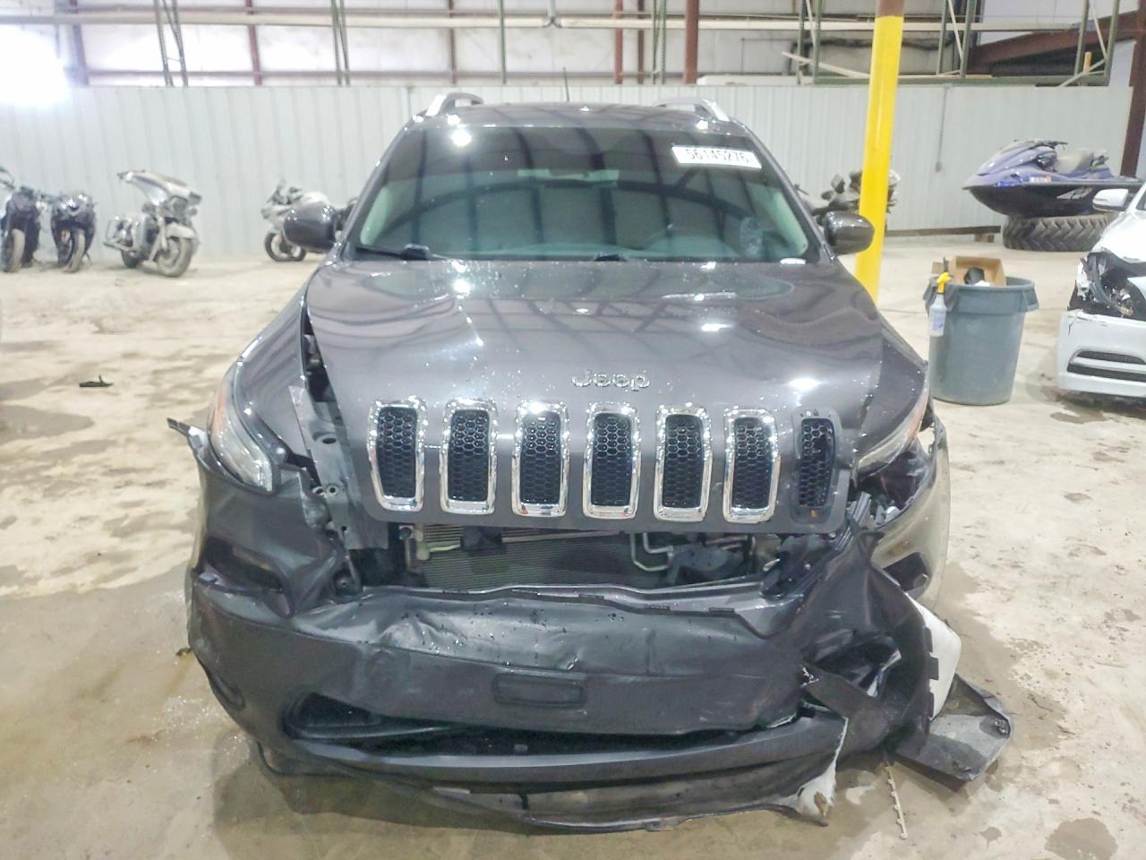 2017 JEEP CHEROKEE LATITUDE photo 13