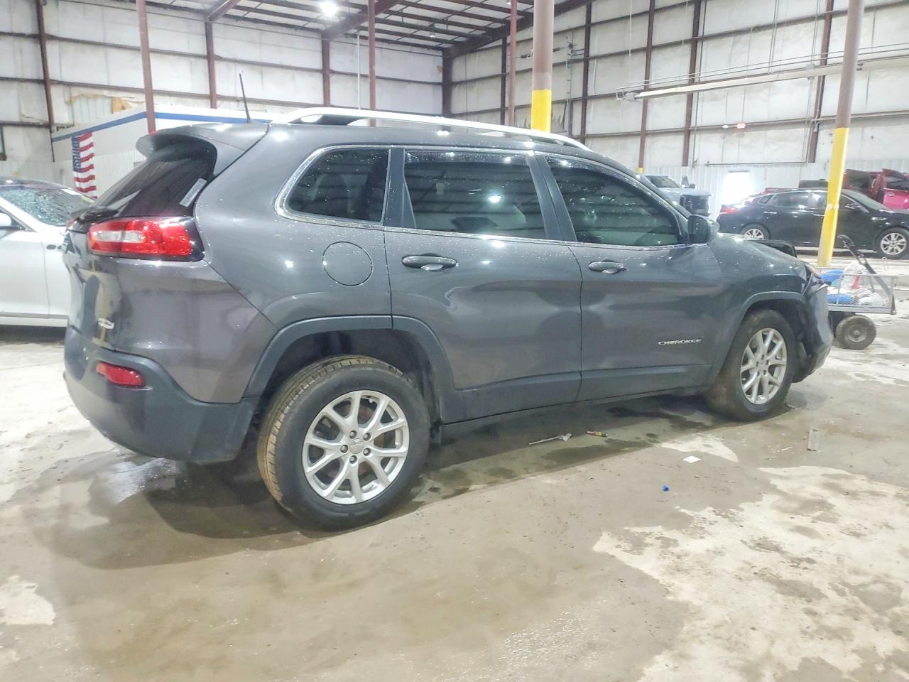 2017 JEEP CHEROKEE LATITUDE photo 7