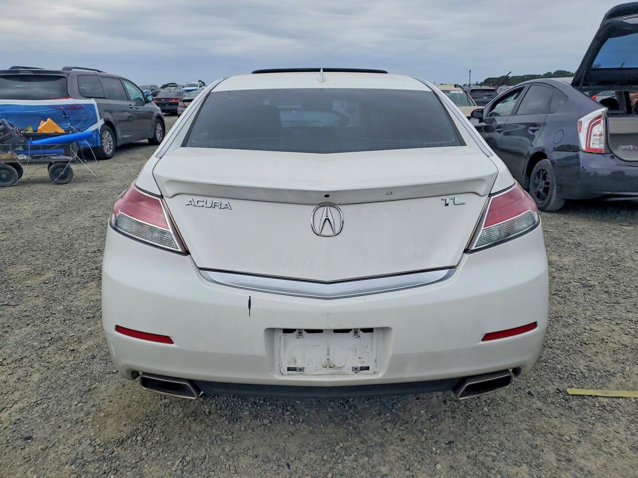 2012 ACURA TL photo 11