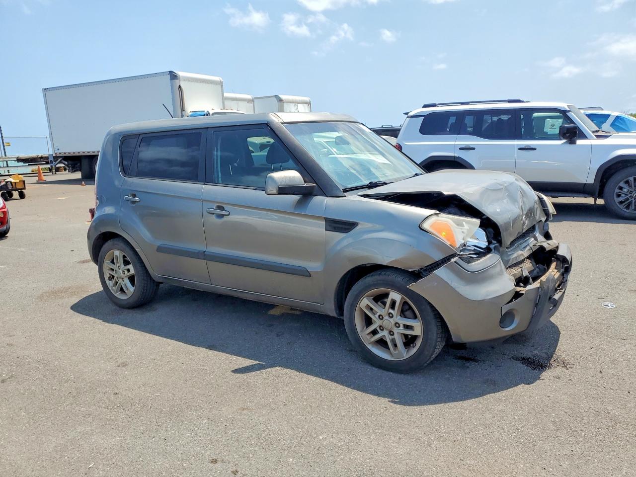 2011 KIA SOUL + photo 7