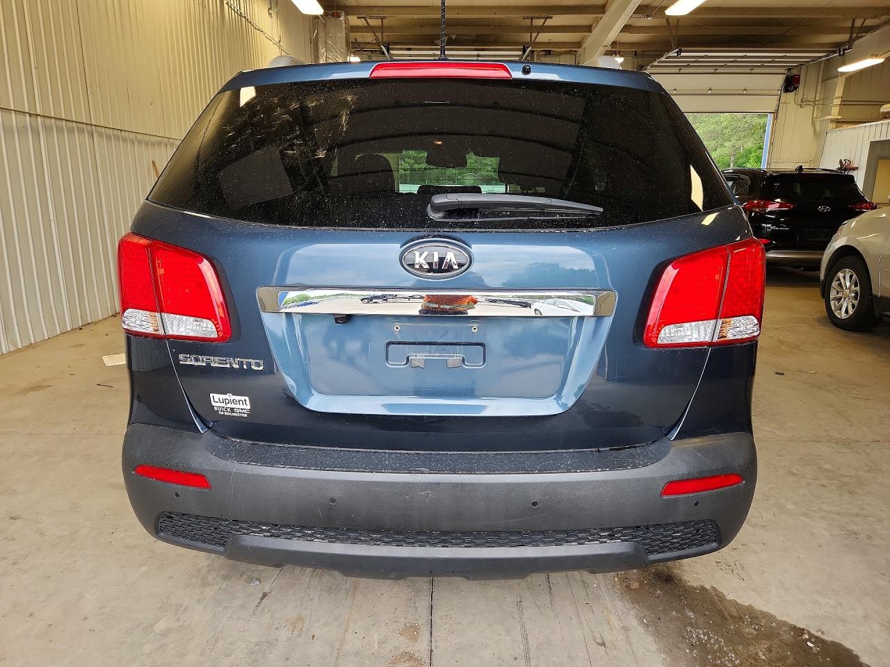 2012 KIA SORENTO photo 11