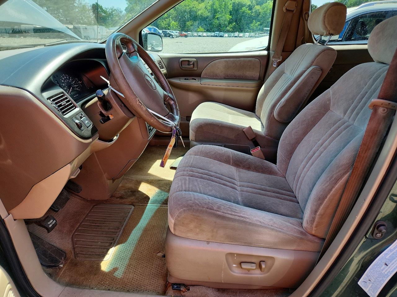 1999 TOYOTA SIENNA XLE photo 19