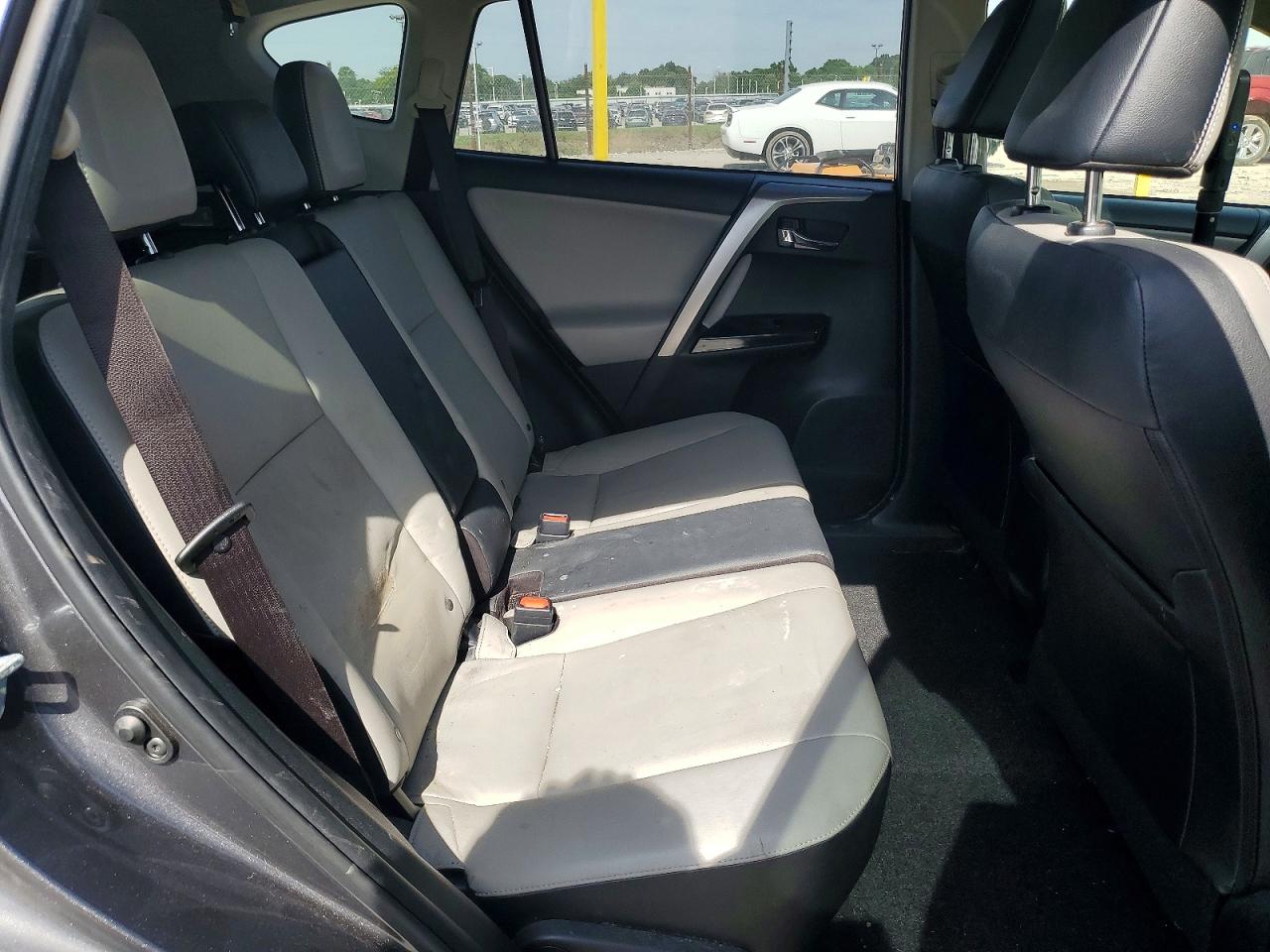 2018 TOYOTA RAV4 LIMITED photo 31