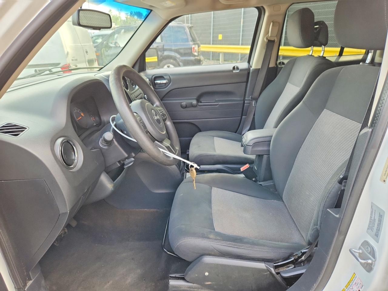 2015 JEEP PATRIOT SPORT photo 19