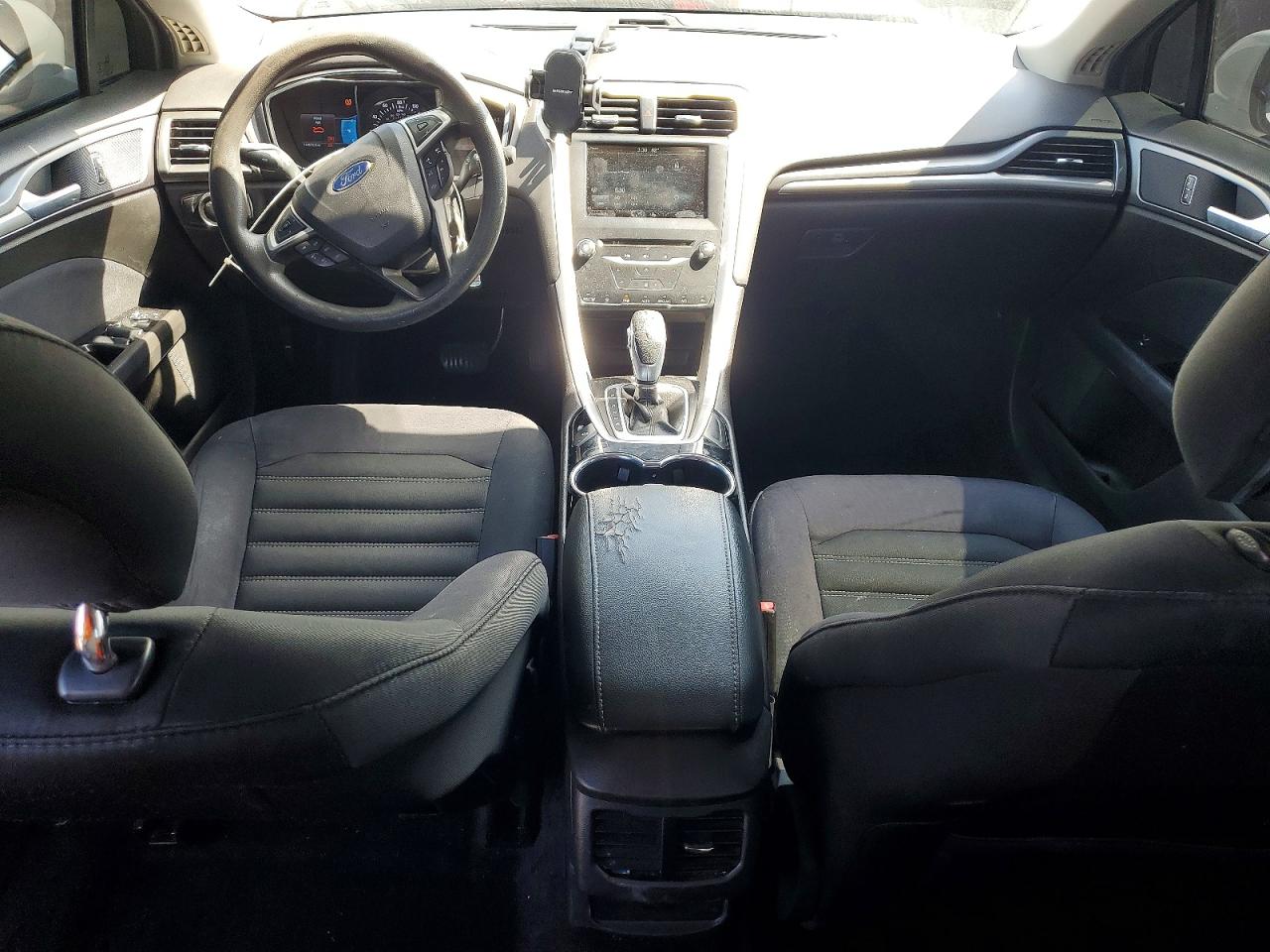 2014 FORD FUSION SE photo 15