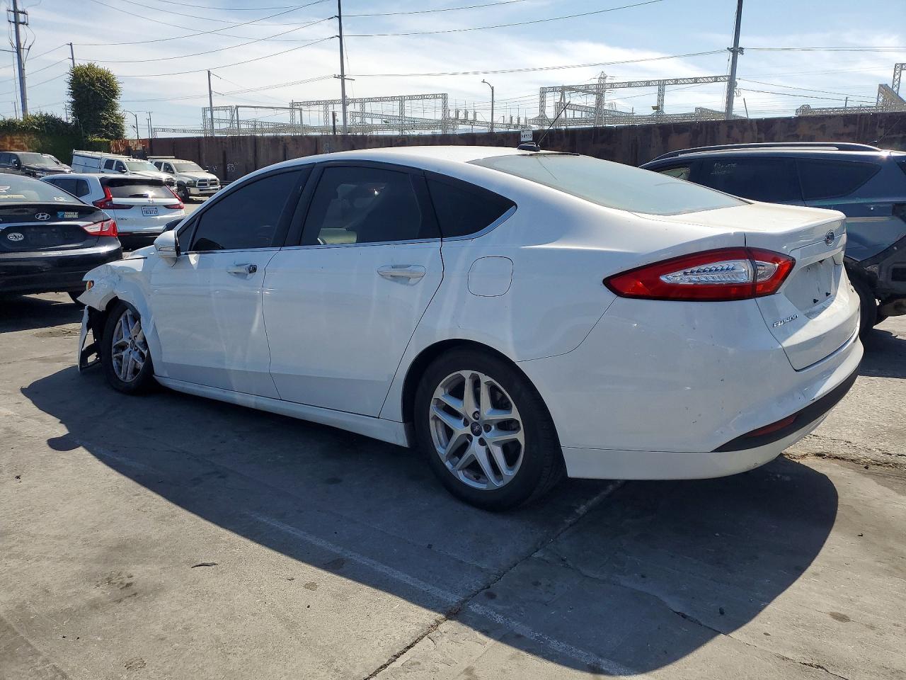 2014 FORD FUSION SE photo 3