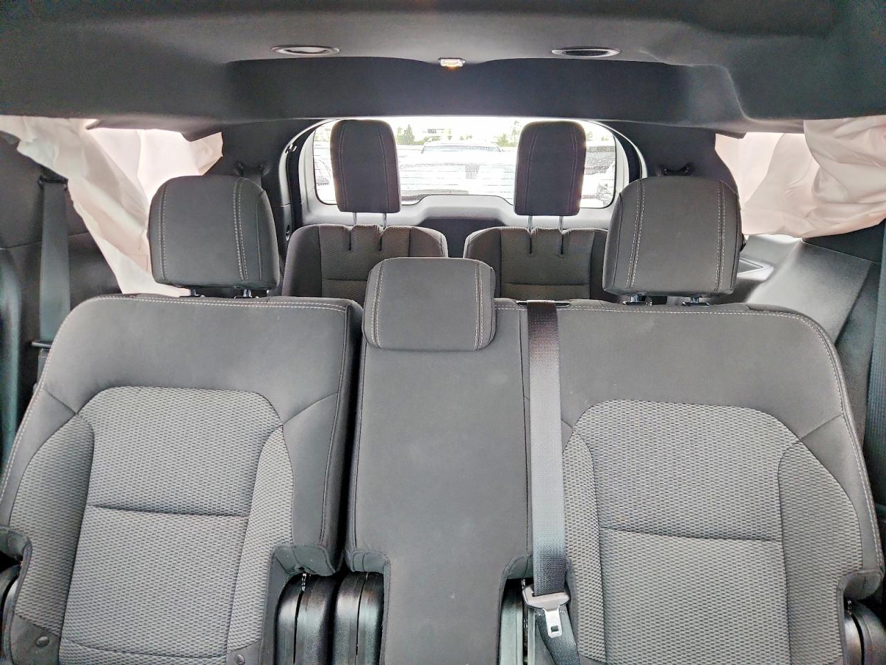 2017 FORD EXPLORER XLT photo 28