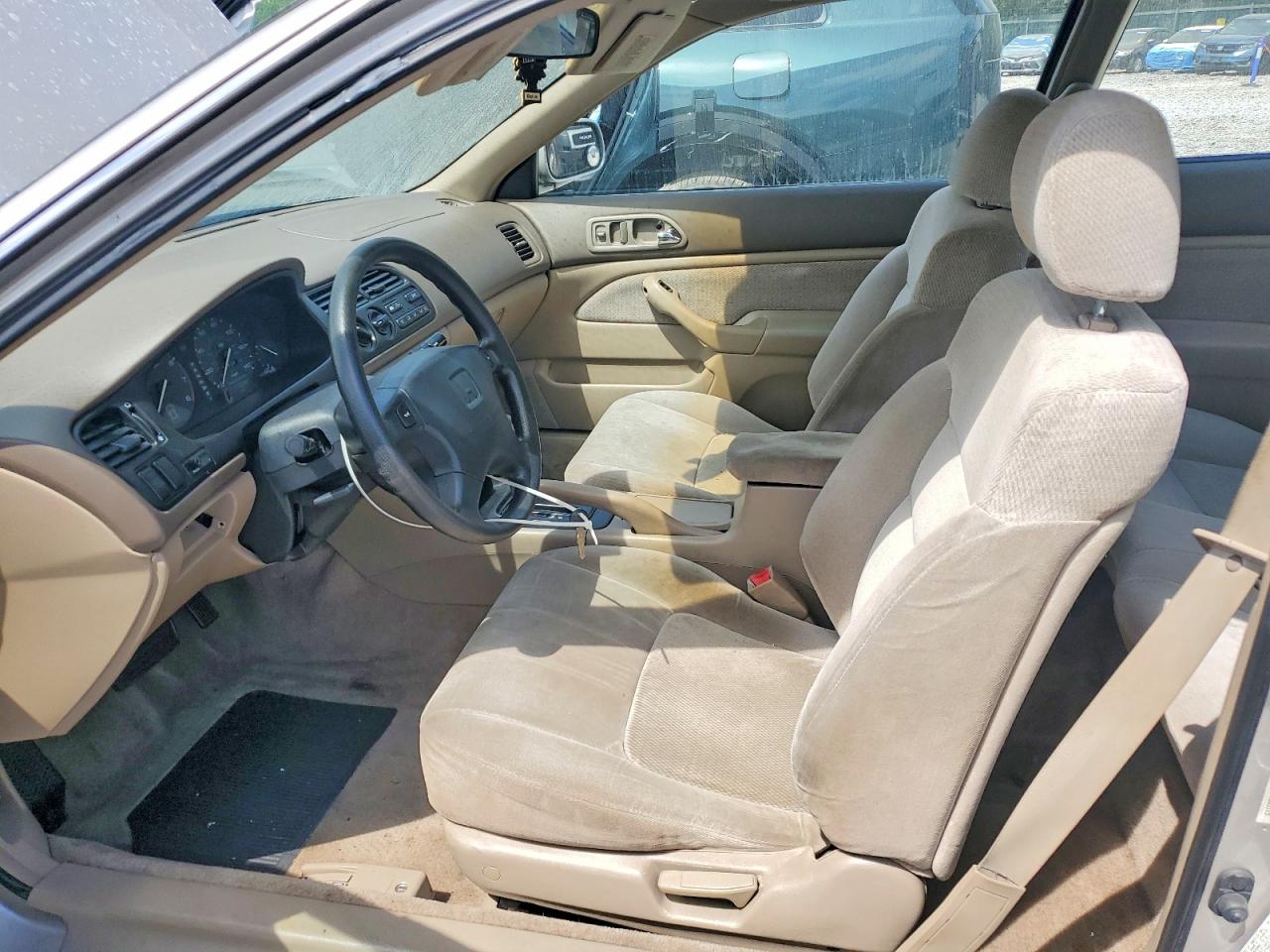 1996 HONDA ACCORD LX photo 19