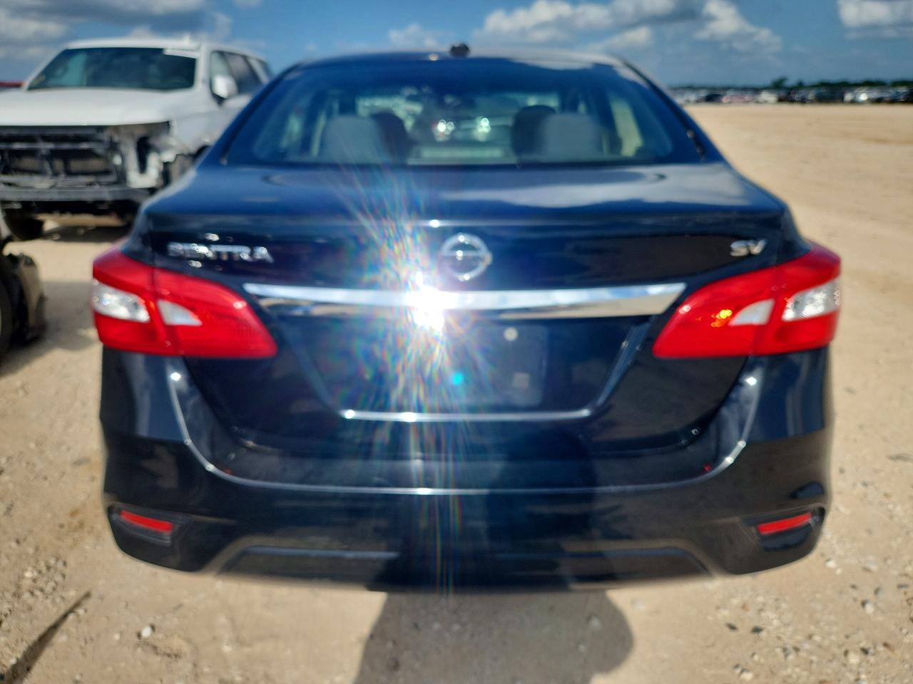 2017 NISSAN SENTRA SV photo 11