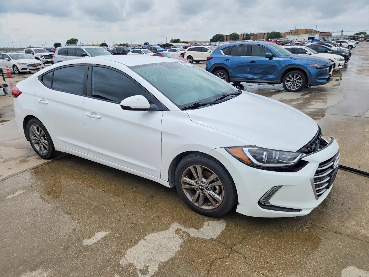 2017 HYUNDAI ELANTRA SE photo 4