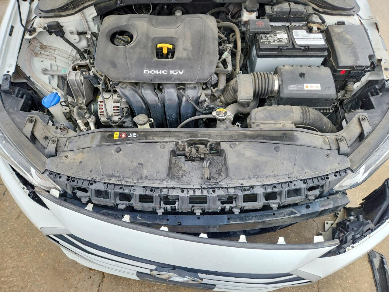 2017 HYUNDAI ELANTRA SE photo 11