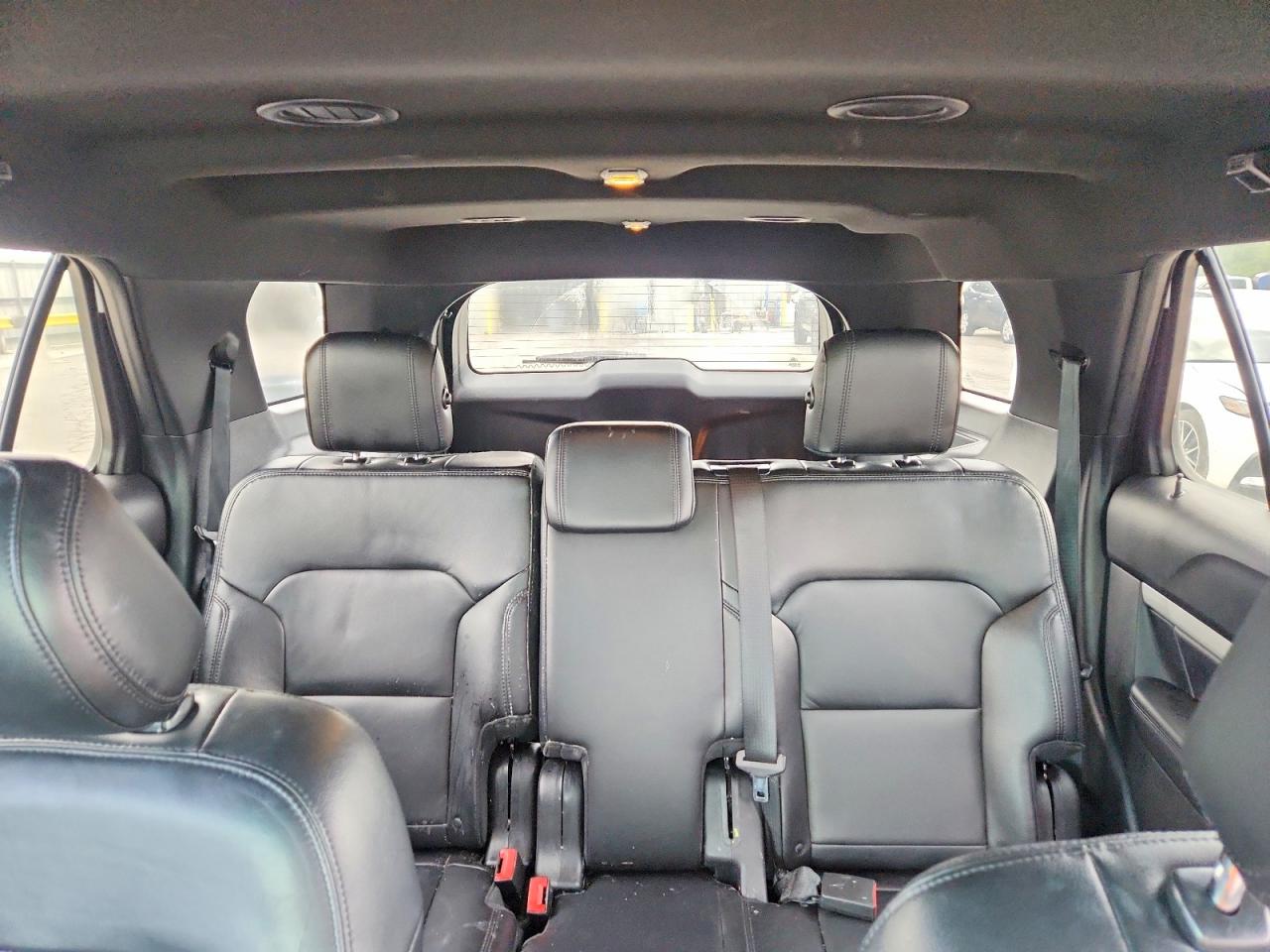 2016 FORD EXPLORER XLT photo 19