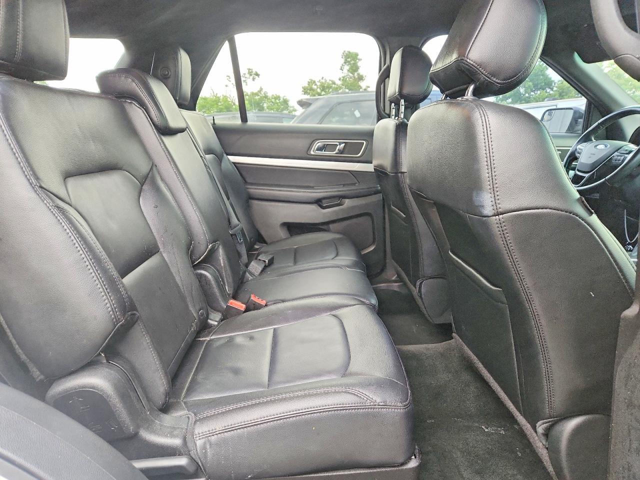2016 FORD EXPLORER XLT photo 21