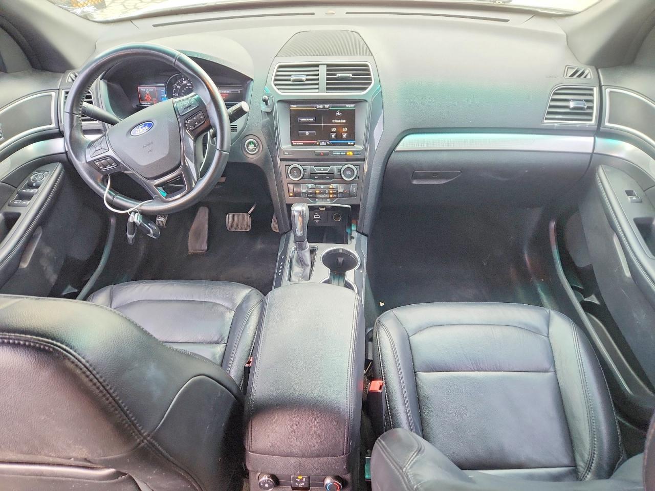 2016 FORD EXPLORER XLT photo 15
