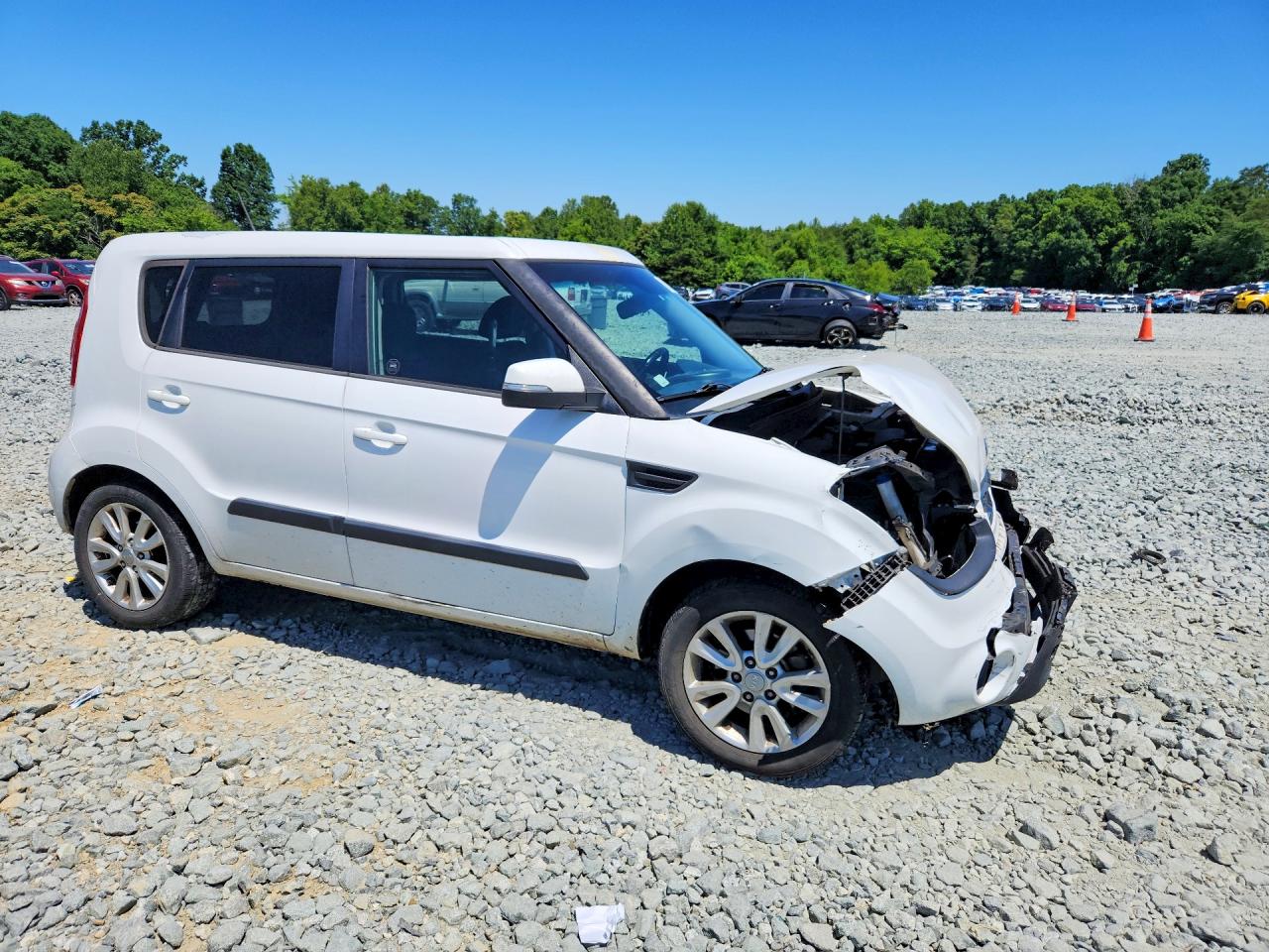 2013 KIA SOUL + photo 10