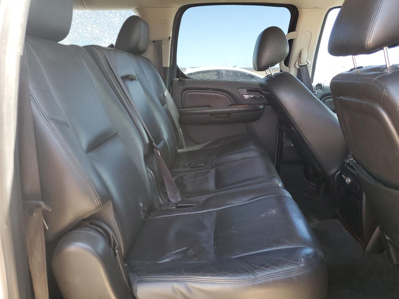 2012 CADILLAC ESCALADE ESV PREMIUM photo 21