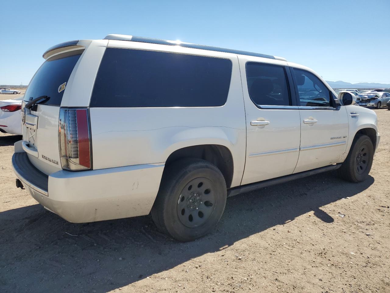 2012 CADILLAC ESCALADE ESV PREMIUM photo 5