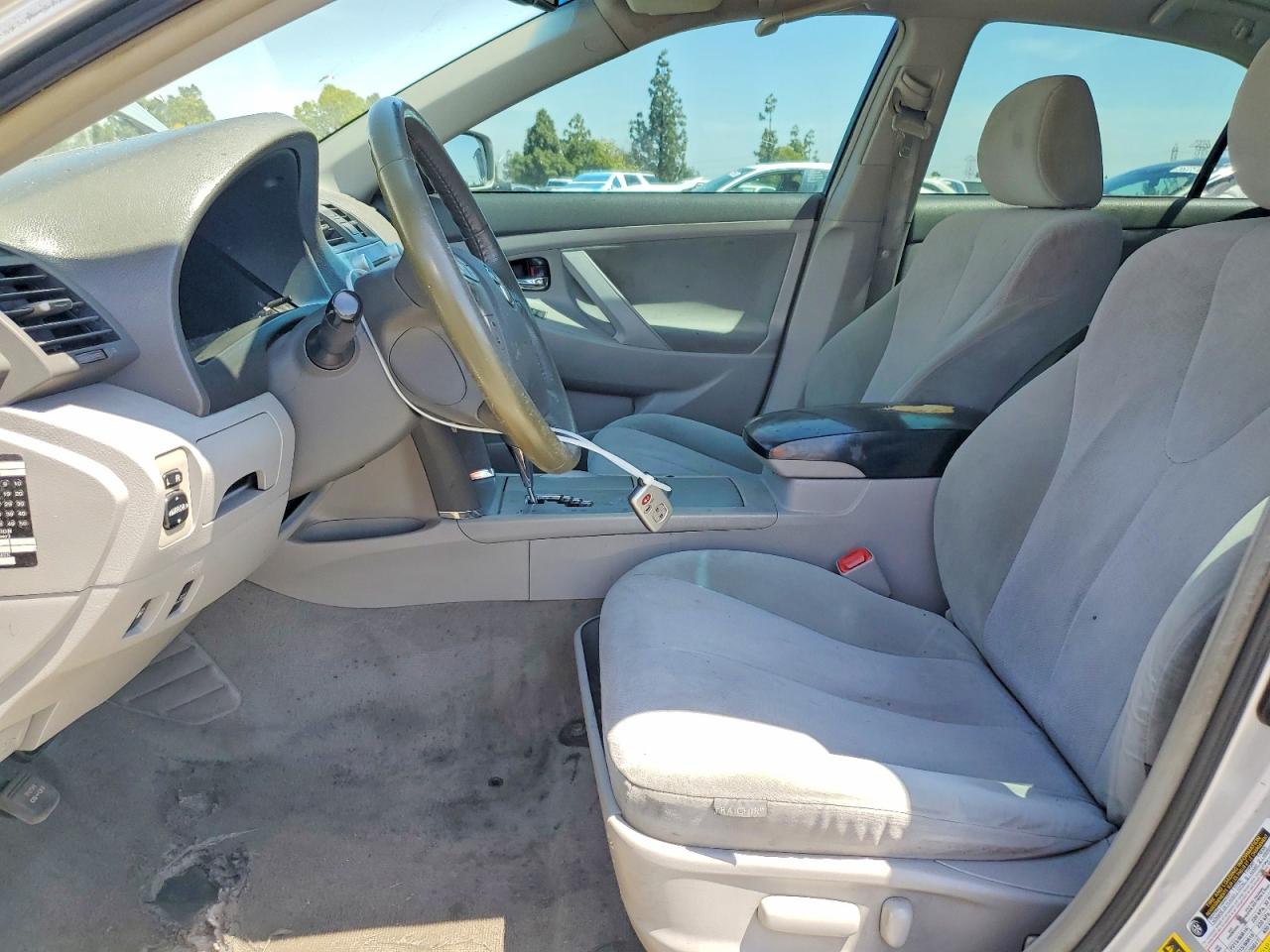 2010 TOYOTA CAMRY HYBRID photo 19