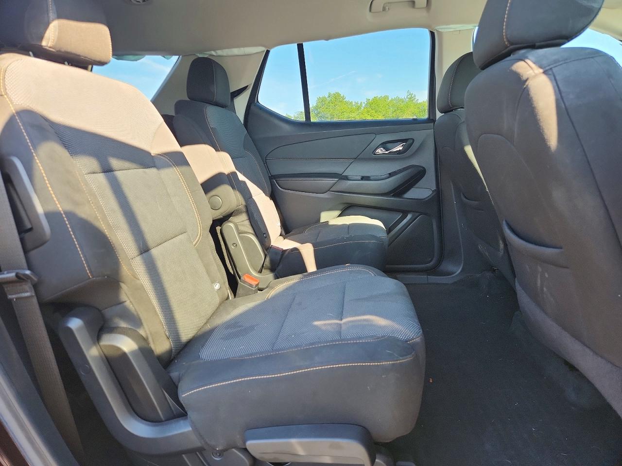 2020 CHEVROLET TRAVERSE LT photo 21