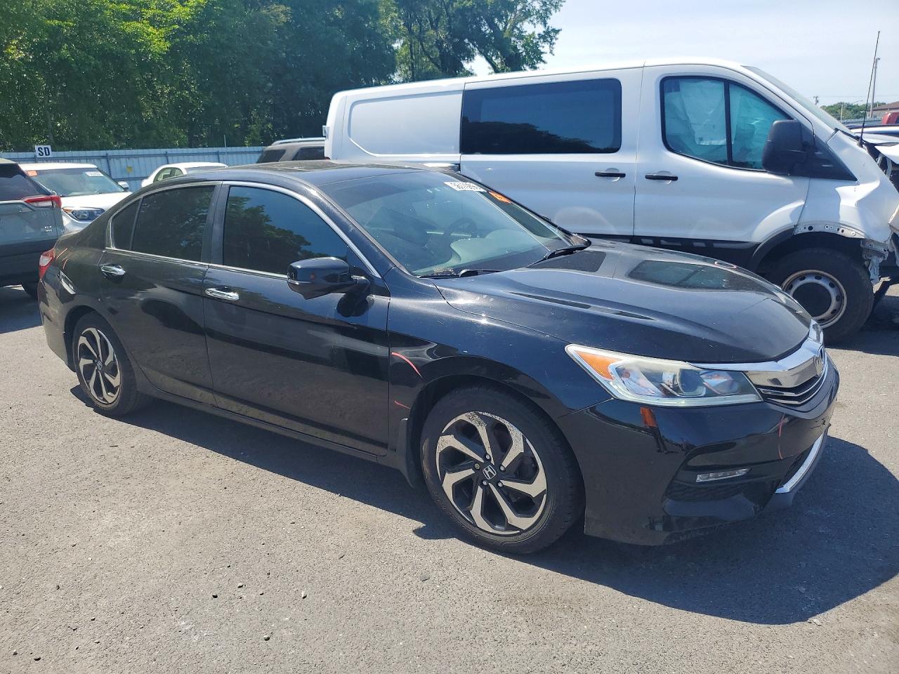 2017 HONDA ACCORD EX photo 7