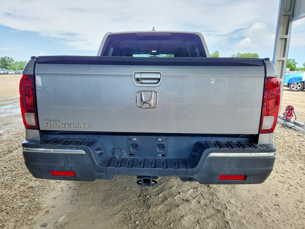 2019 HONDA RIDGELINE SPORT photo 11