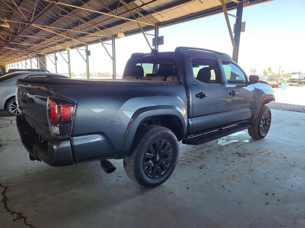 2022 TOYOTA TACOMA LIMITED photo 7