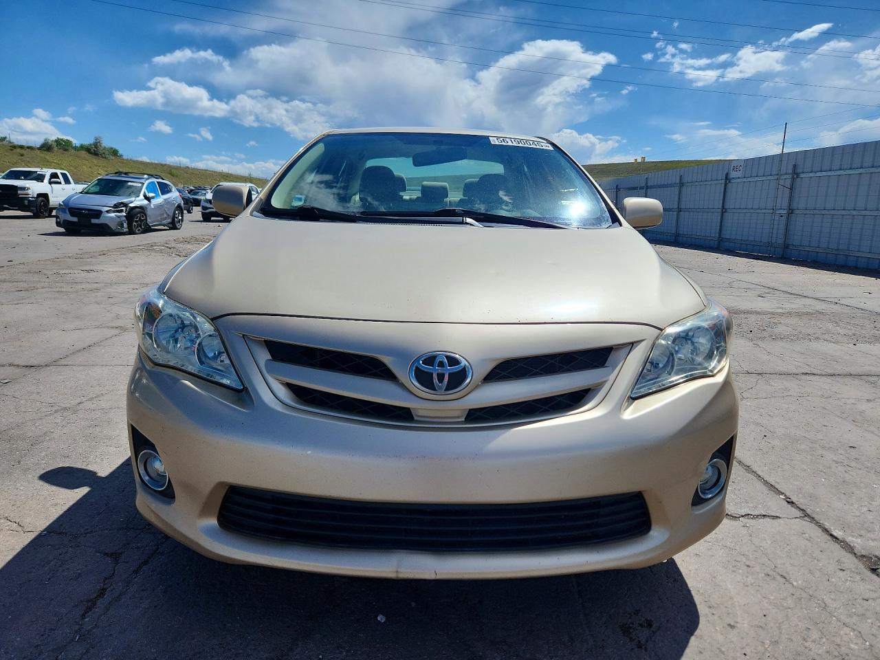 2011 TOYOTA COROLLA LE photo 9