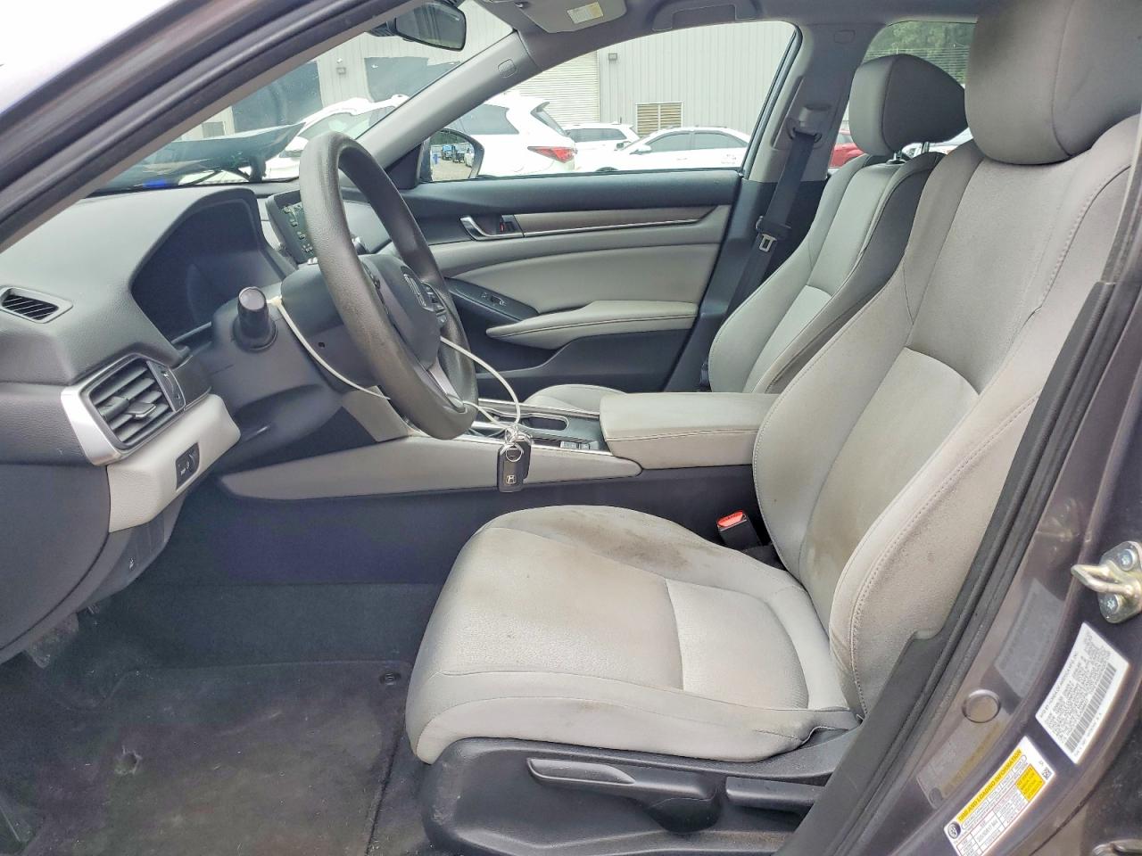 2020 HONDA ACCORD LX photo 13