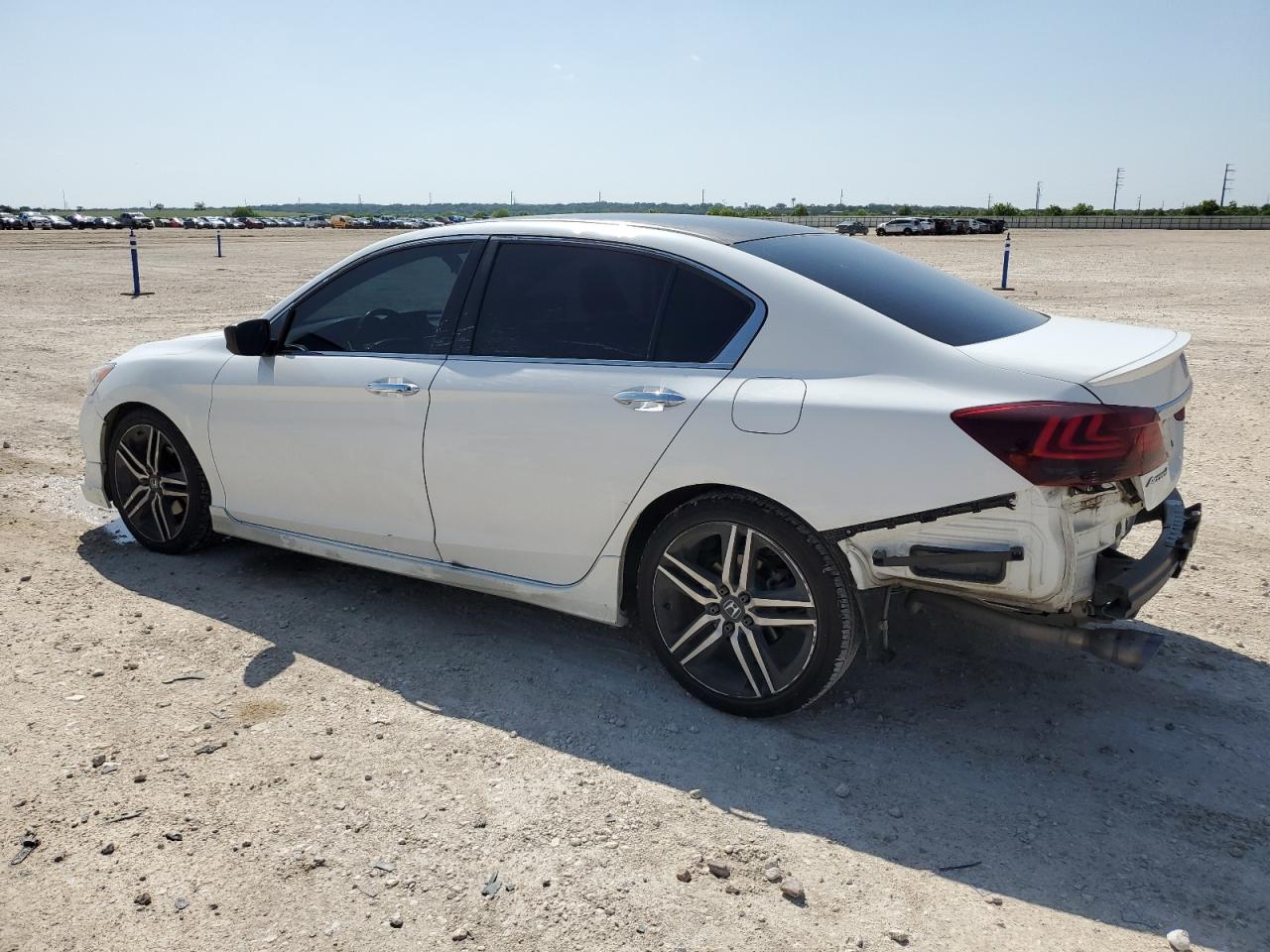 2016 HONDA ACCORD SPORT photo 3