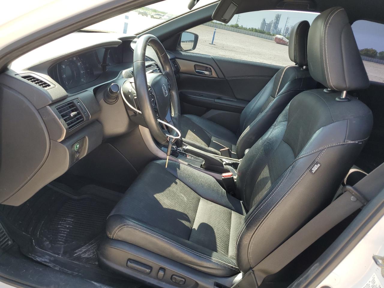 2016 HONDA ACCORD SPORT photo 13