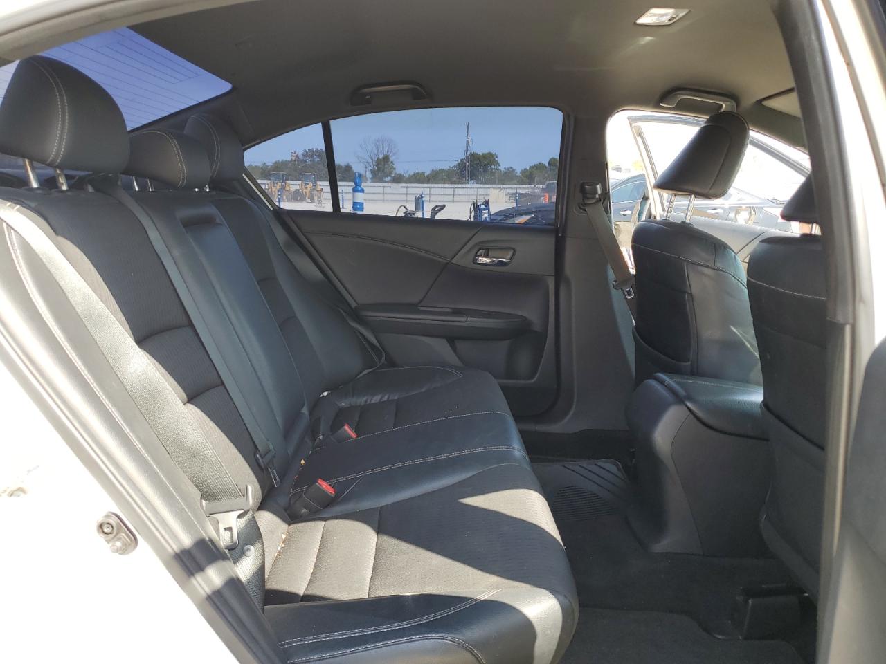 2016 HONDA ACCORD SPORT photo 19