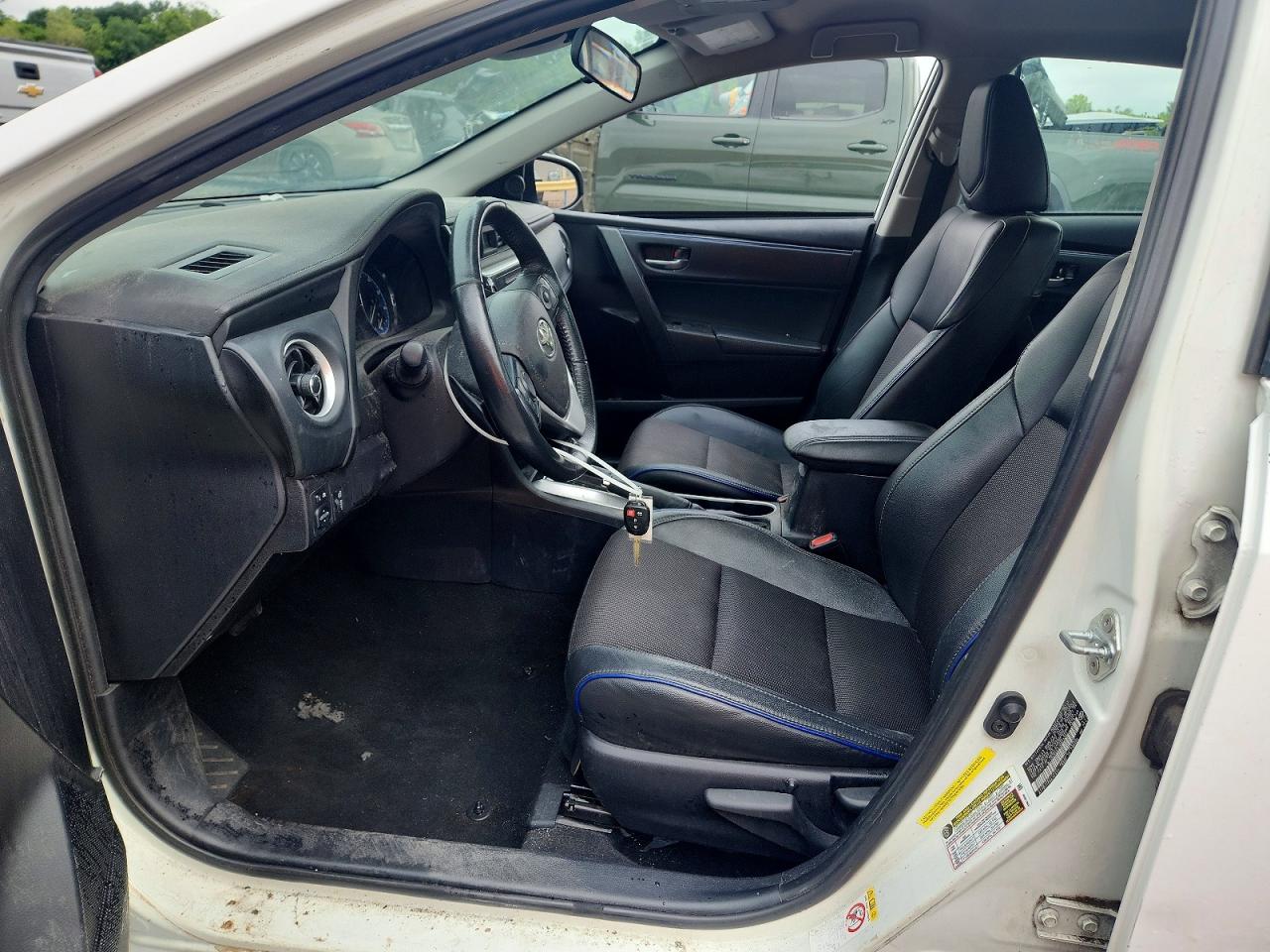 2018 TOYOTA COROLLA SE photo 13