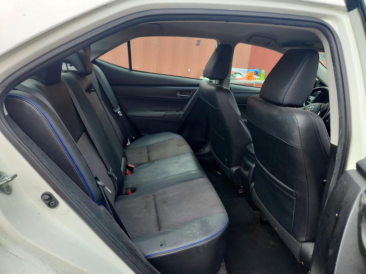2018 TOYOTA COROLLA SE photo 19