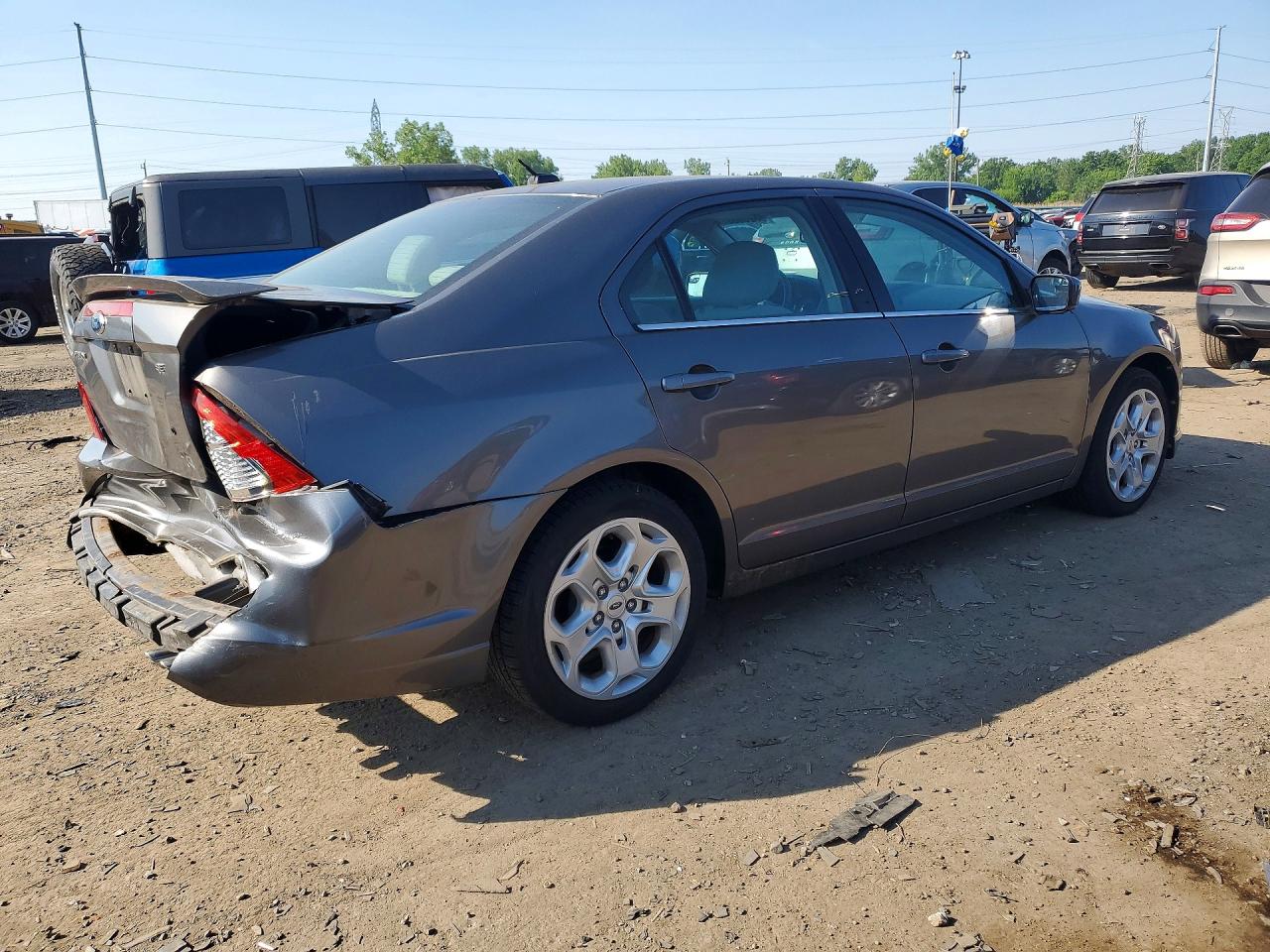 2011 FORD FUSION SE photo 5