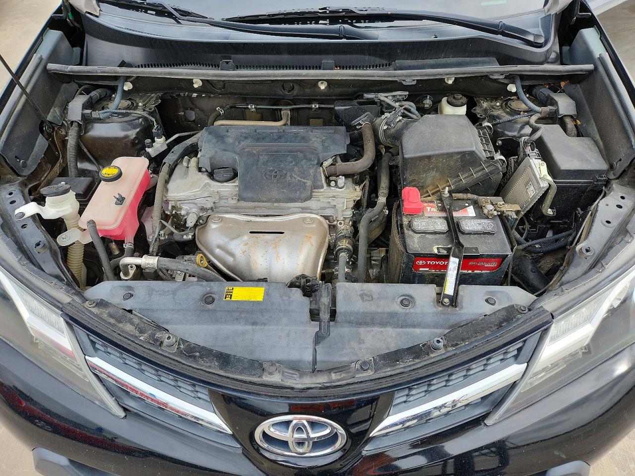 2013 TOYOTA RAV4 XLE photo 34