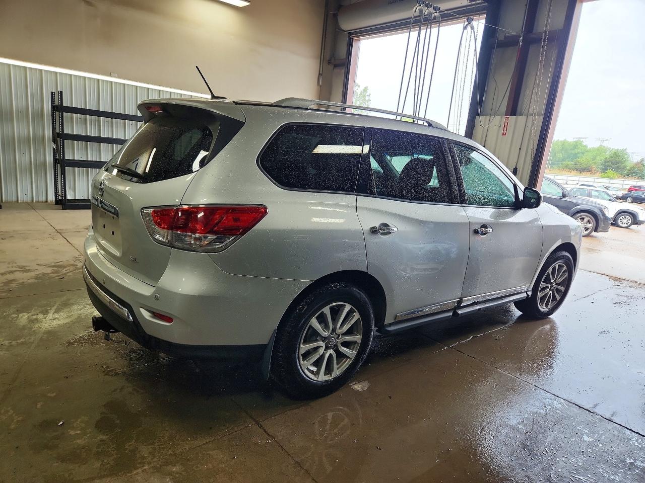 2013 NISSAN PATHFINDER S photo 5