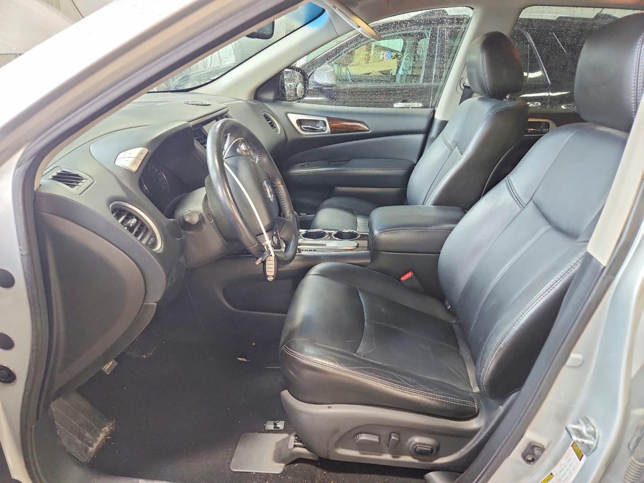 2013 NISSAN PATHFINDER S photo 13
