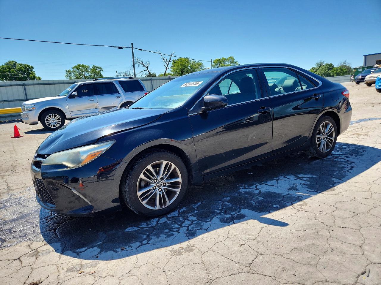 2016 TOYOTA CAMRY