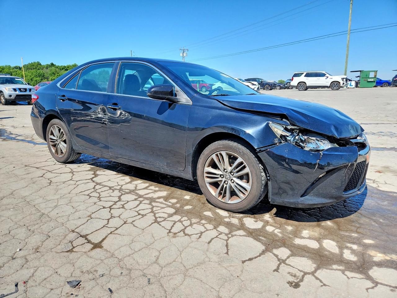 2016 TOYOTA CAMRY SE photo 7