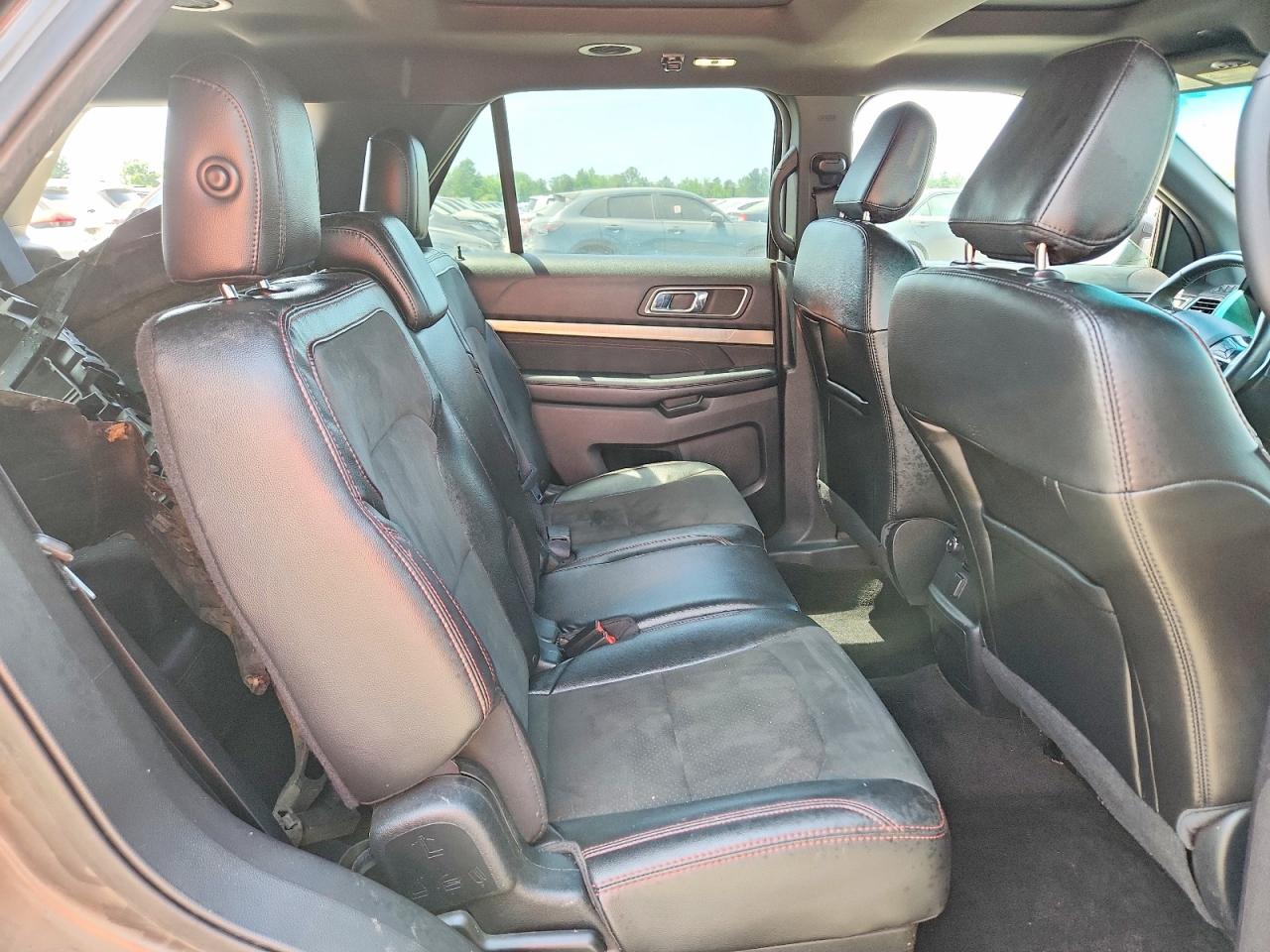 2018 FORD EXPLORER XLT photo 21