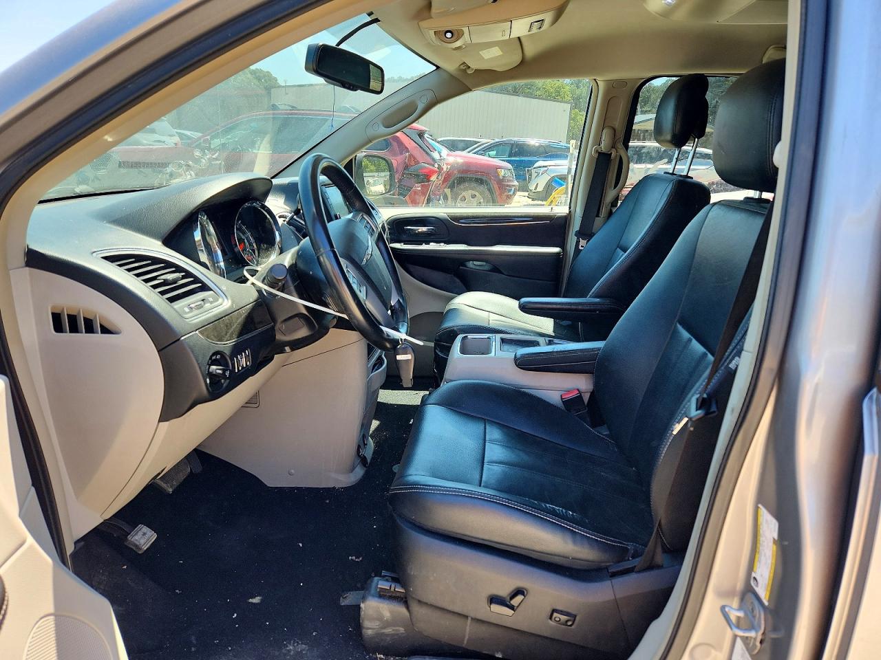 2013 CHRYSLER TOWN & COUNTRY TOURING photo 19