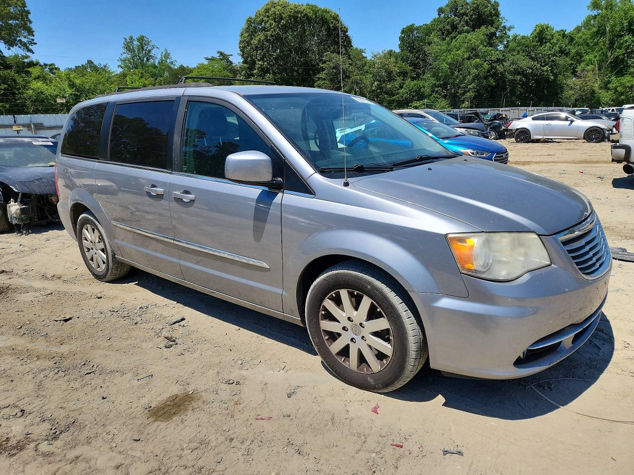 2013 CHRYSLER TOWN & COUNTRY TOURING photo 10