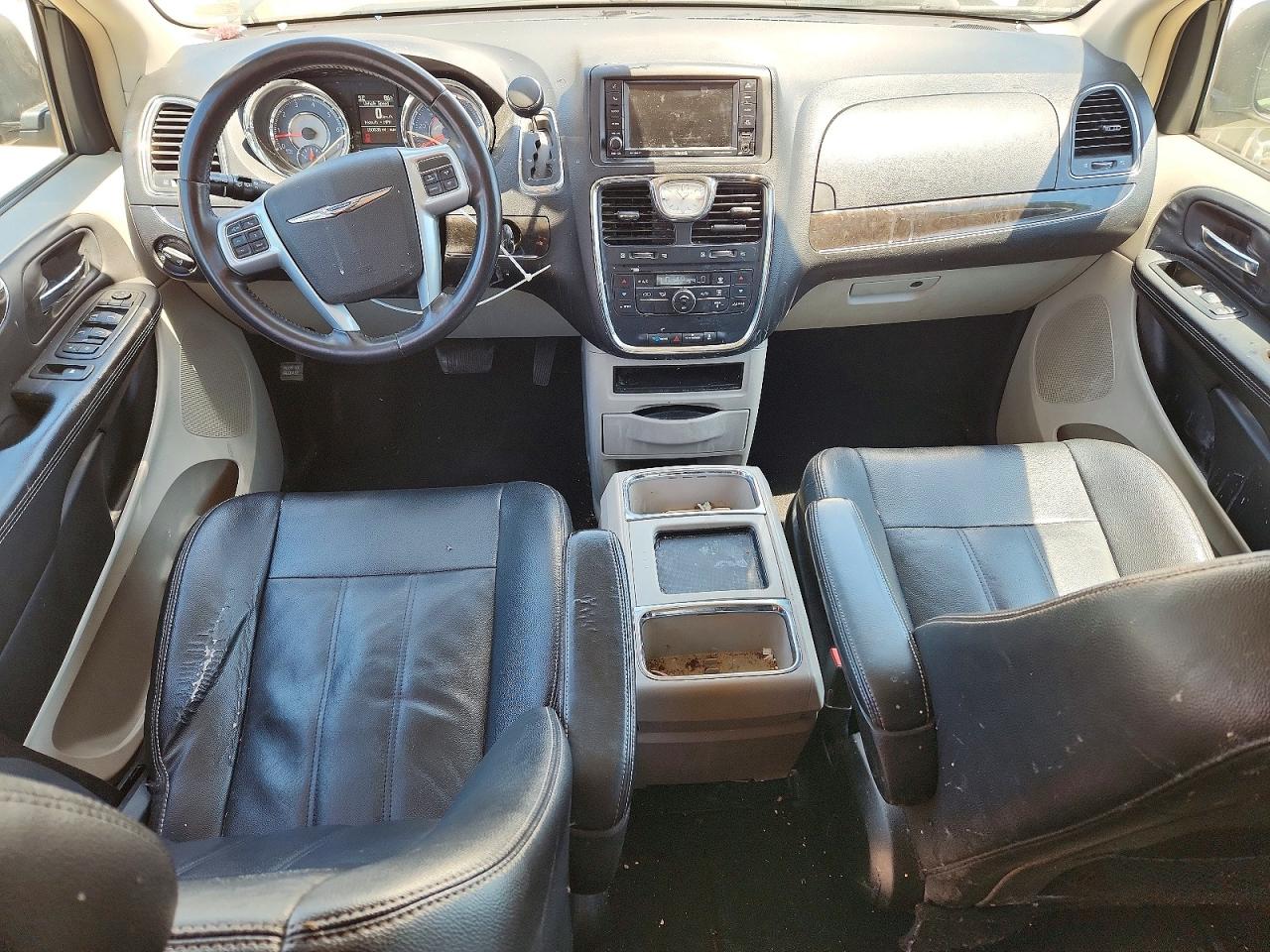 2013 CHRYSLER TOWN & COUNTRY TOURING photo 22