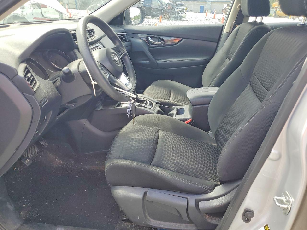 2018 NISSAN ROGUE S photo 19