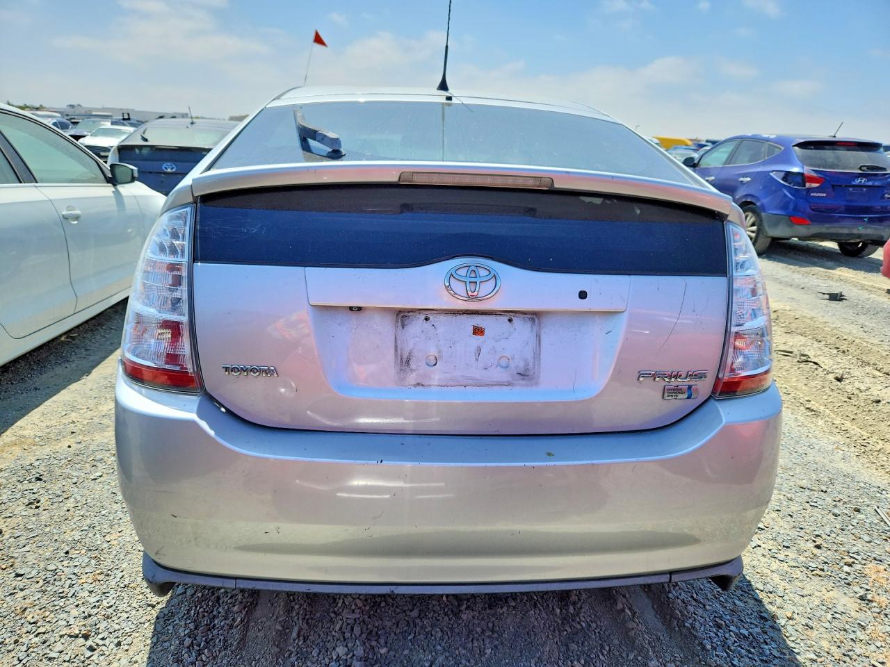2007 TOYOTA PRIUS BASE photo 11
