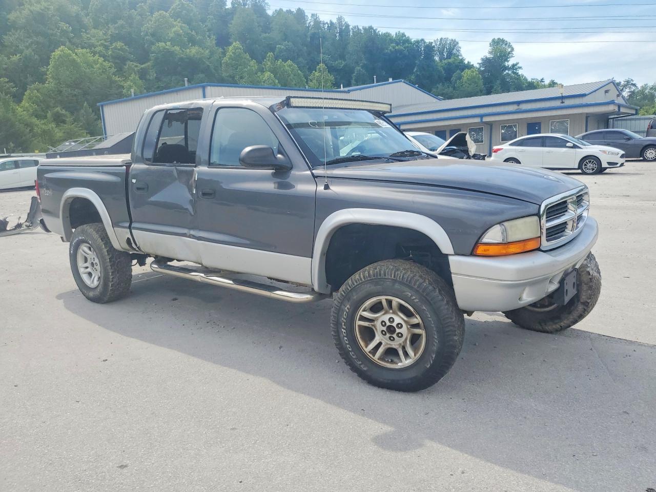 2003 DODGE DAKOTA QUAD SLT photo 4