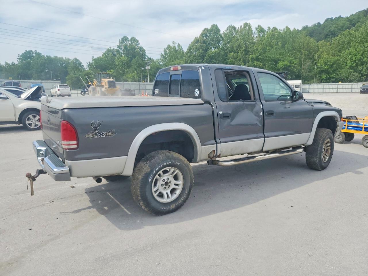 2003 DODGE DAKOTA QUAD SLT photo 3
