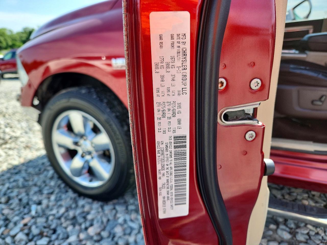 2014 RAM 1500 SLT photo 23